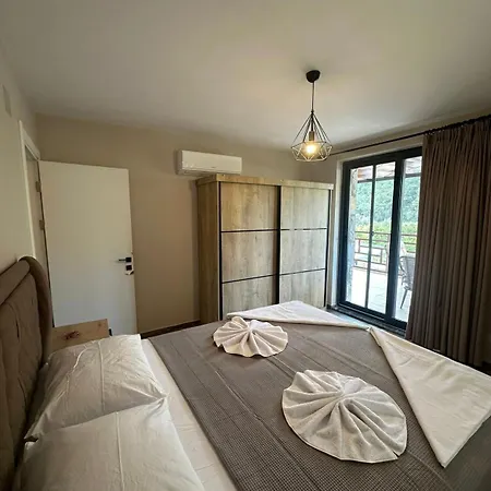 וילה Close To Lake, *